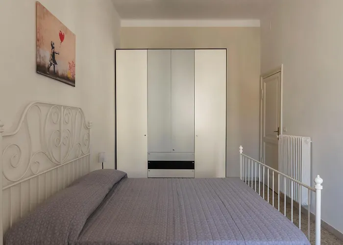 Guesthost - San Lorenzo Bright X8 Apartment *